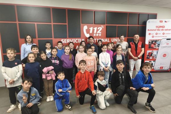 Vizita educativa la 112